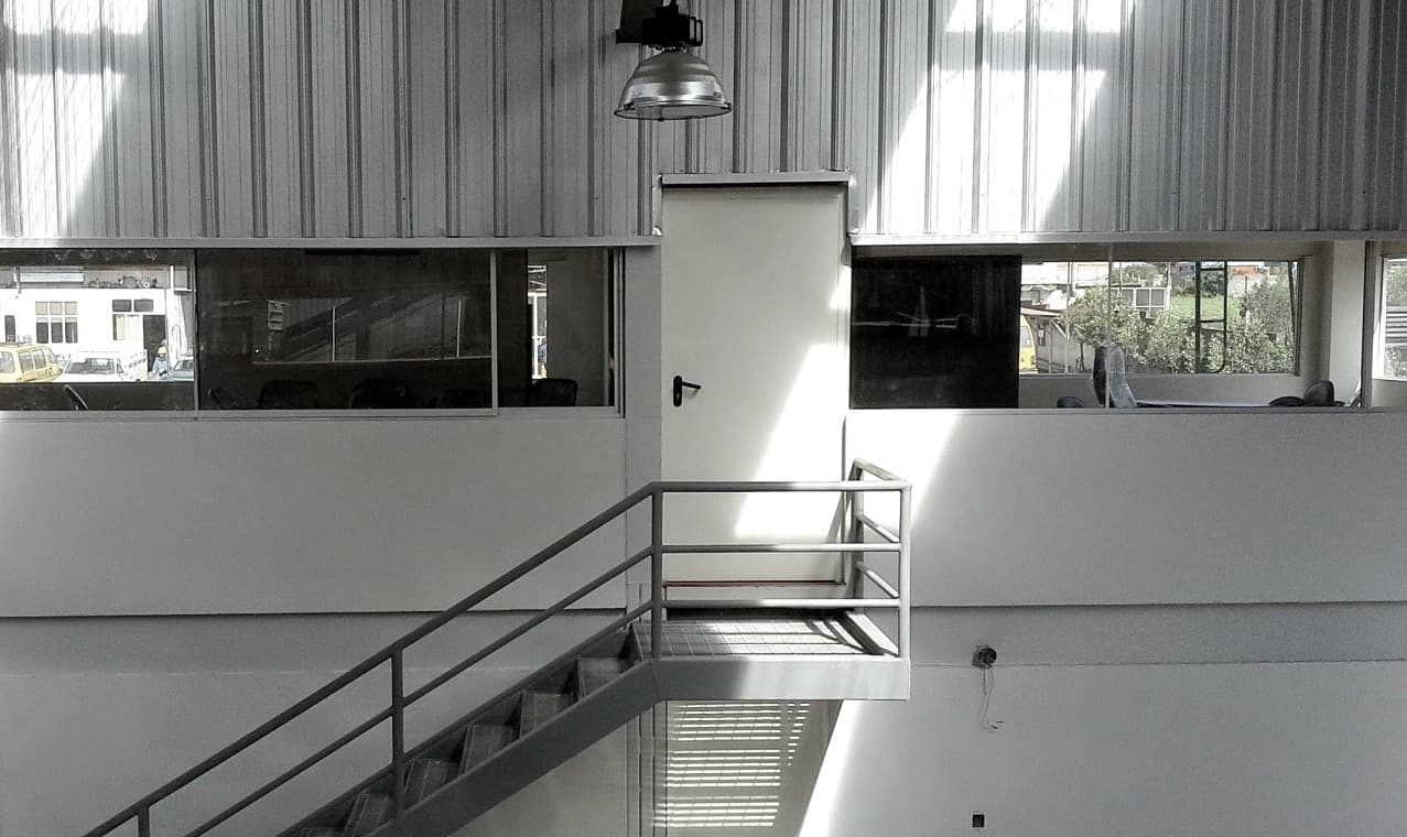 Adelca Oficinas no Ferrosos